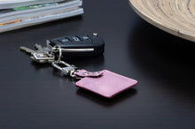 Lade das Bild in den Galerie-Viewer, musegear finder 2 mit Lederanhänger (pink)